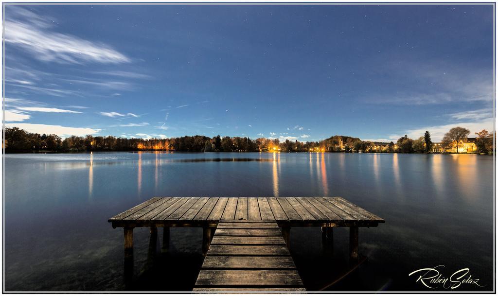 Sopherl Am See - Fruehstueck Auf Der Seeterrasse, Sehr Ruhig Und Wunderschoen Am See, 3 Minuten Nach Oberpfaffenhofen, Viele Radtouren, Restaurants & Cafes In Der Umgebung Wessling Exterior photo