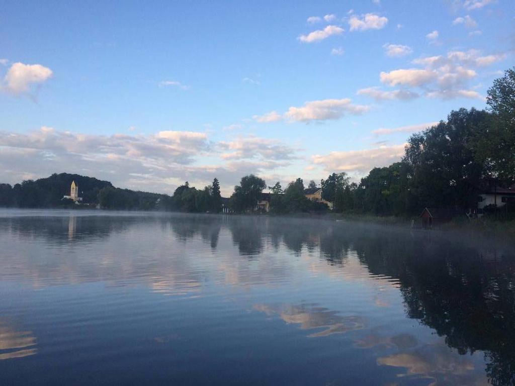 Sopherl Am See - Fruehstueck Auf Der Seeterrasse, Sehr Ruhig Und Wunderschoen Am See, 3 Minuten Nach Oberpfaffenhofen, Viele Radtouren, Restaurants & Cafes In Der Umgebung Wessling Exterior photo