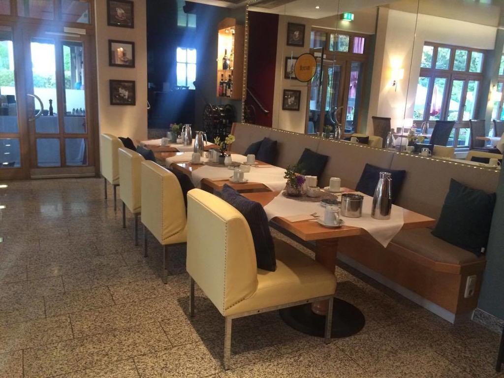 Sopherl Am See - Fruehstueck Auf Der Seeterrasse, Sehr Ruhig Und Wunderschoen Am See, 3 Minuten Nach Oberpfaffenhofen, Viele Radtouren, Restaurants & Cafes In Der Umgebung Wessling Exterior photo