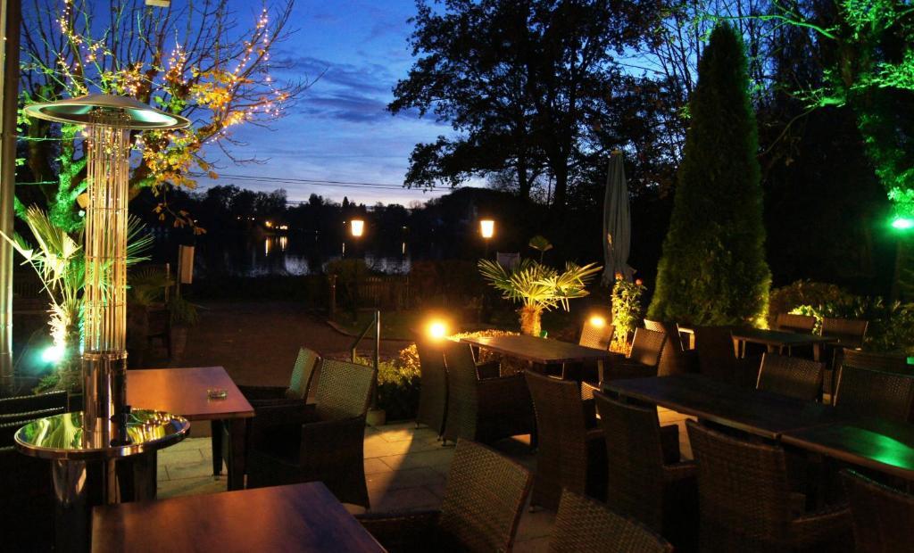 Sopherl Am See - Fruehstueck Auf Der Seeterrasse, Sehr Ruhig Und Wunderschoen Am See, 3 Minuten Nach Oberpfaffenhofen, Viele Radtouren, Restaurants & Cafes In Der Umgebung Wessling Exterior photo